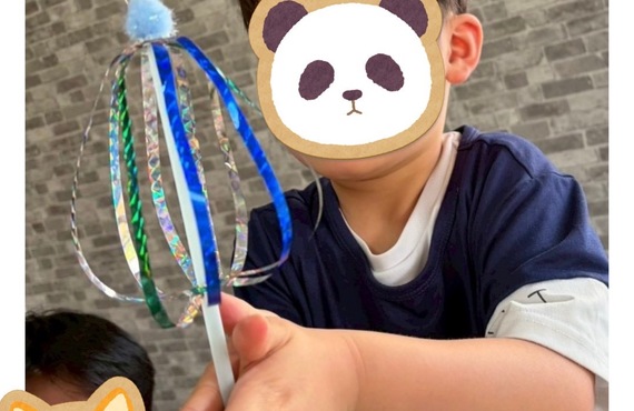 くるくるスティック作り｜発達サポートセンターといろ貝塚｜蓮田市の児童発達支援放課後等デイサービス